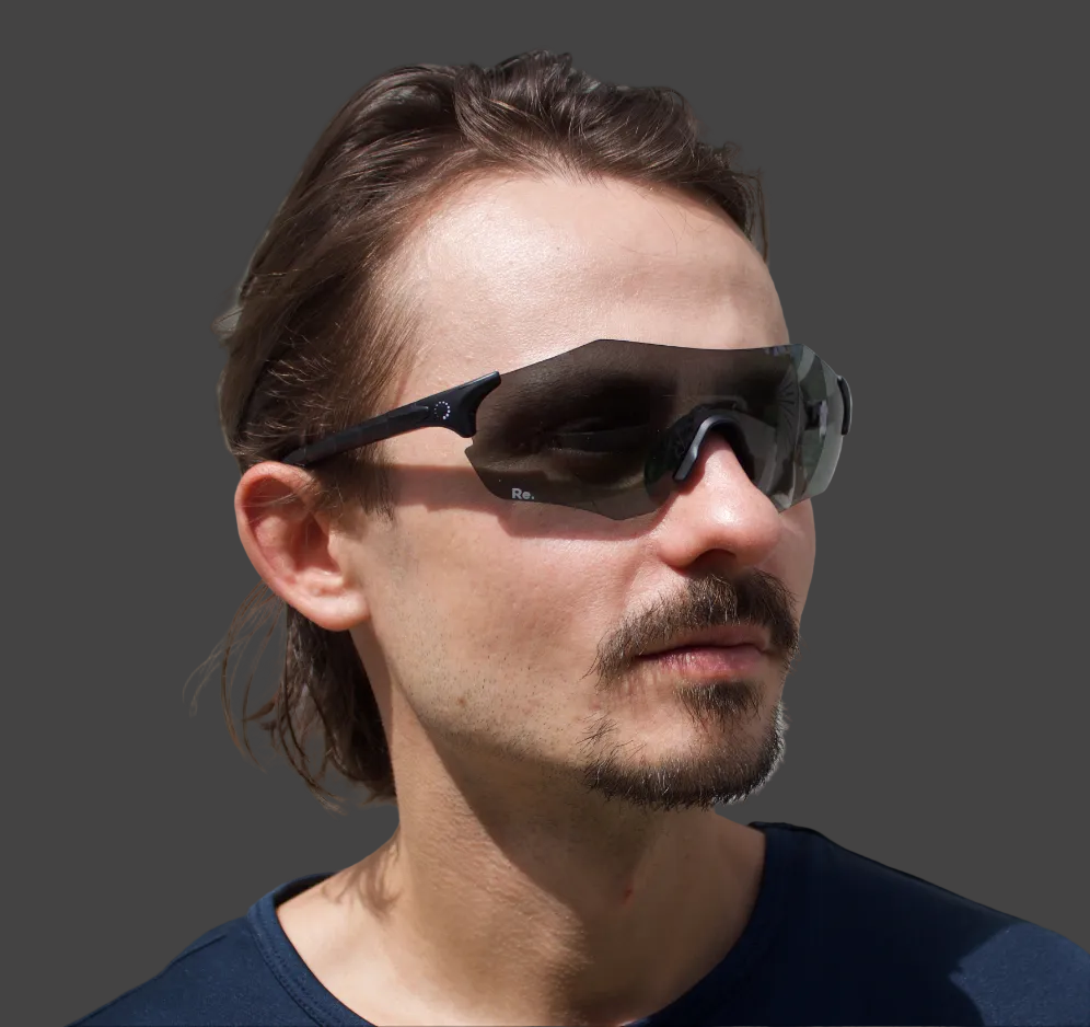 Man wearing running sunglasses