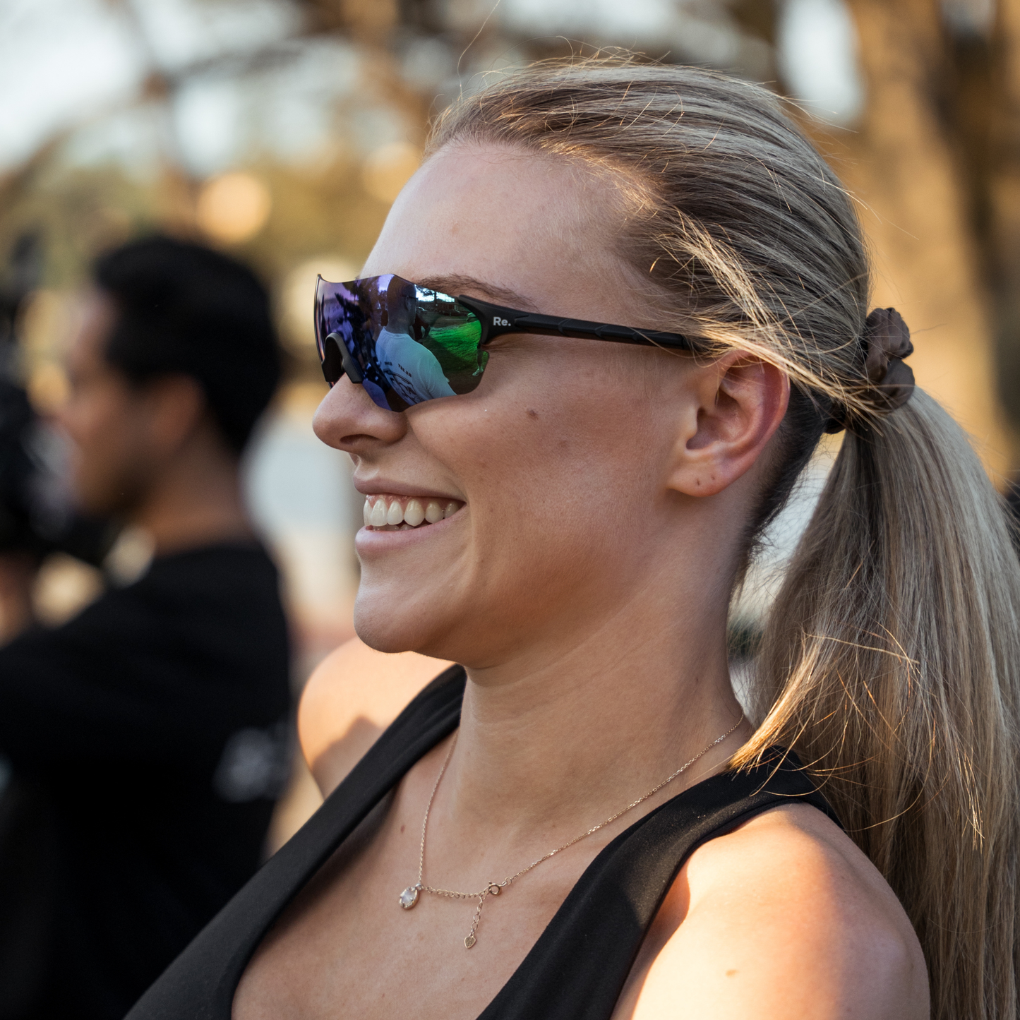 Re.flex: Protector Green Running Sunglasses