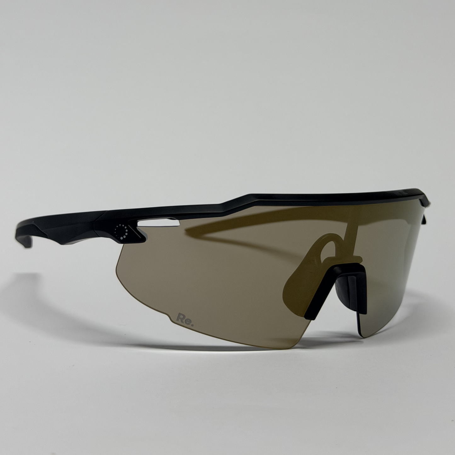 Re.balance: Protector Gold Running Sunglasses