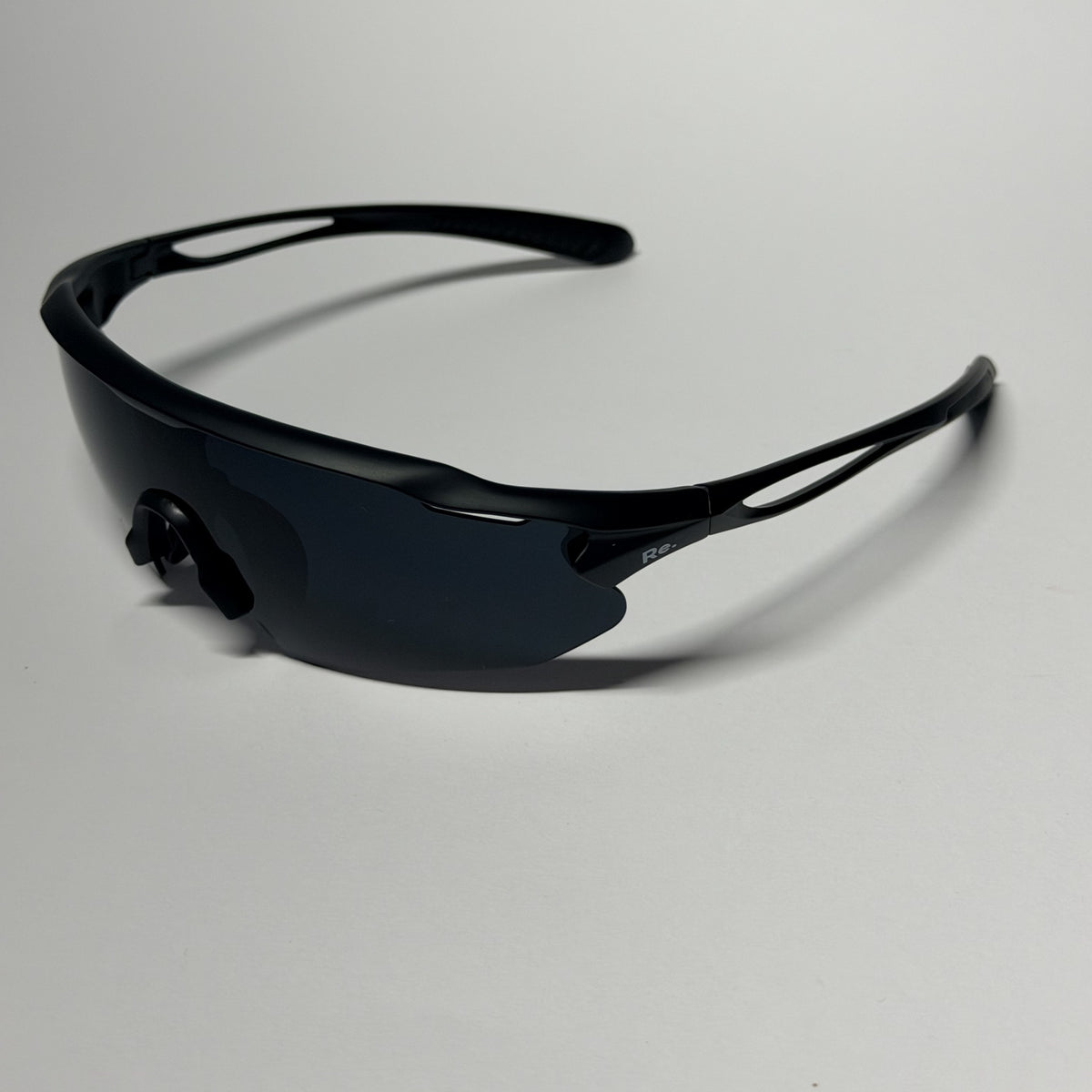 Re.glide: Protector Black Running Sunglasses