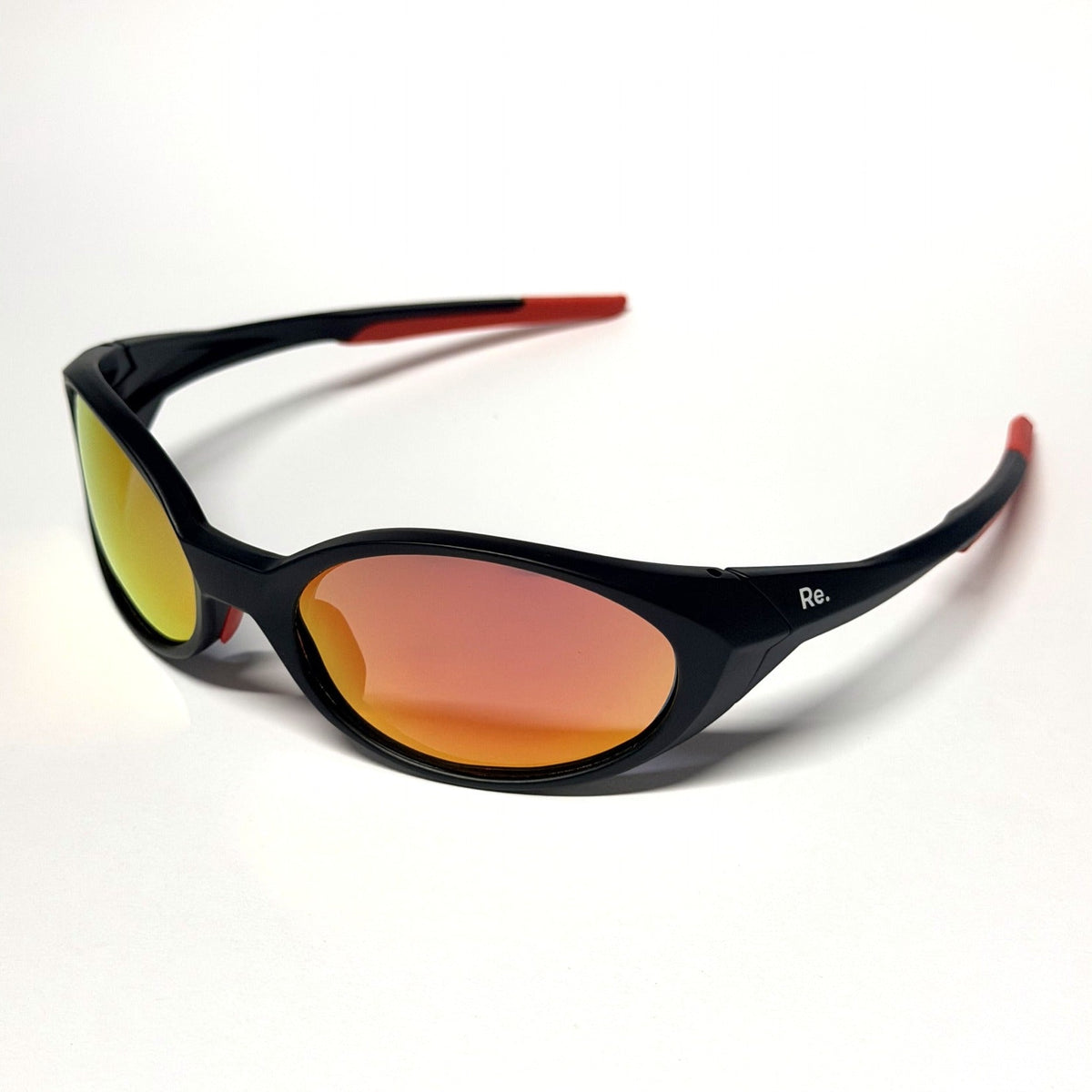 Re.wind Black / Red threeq