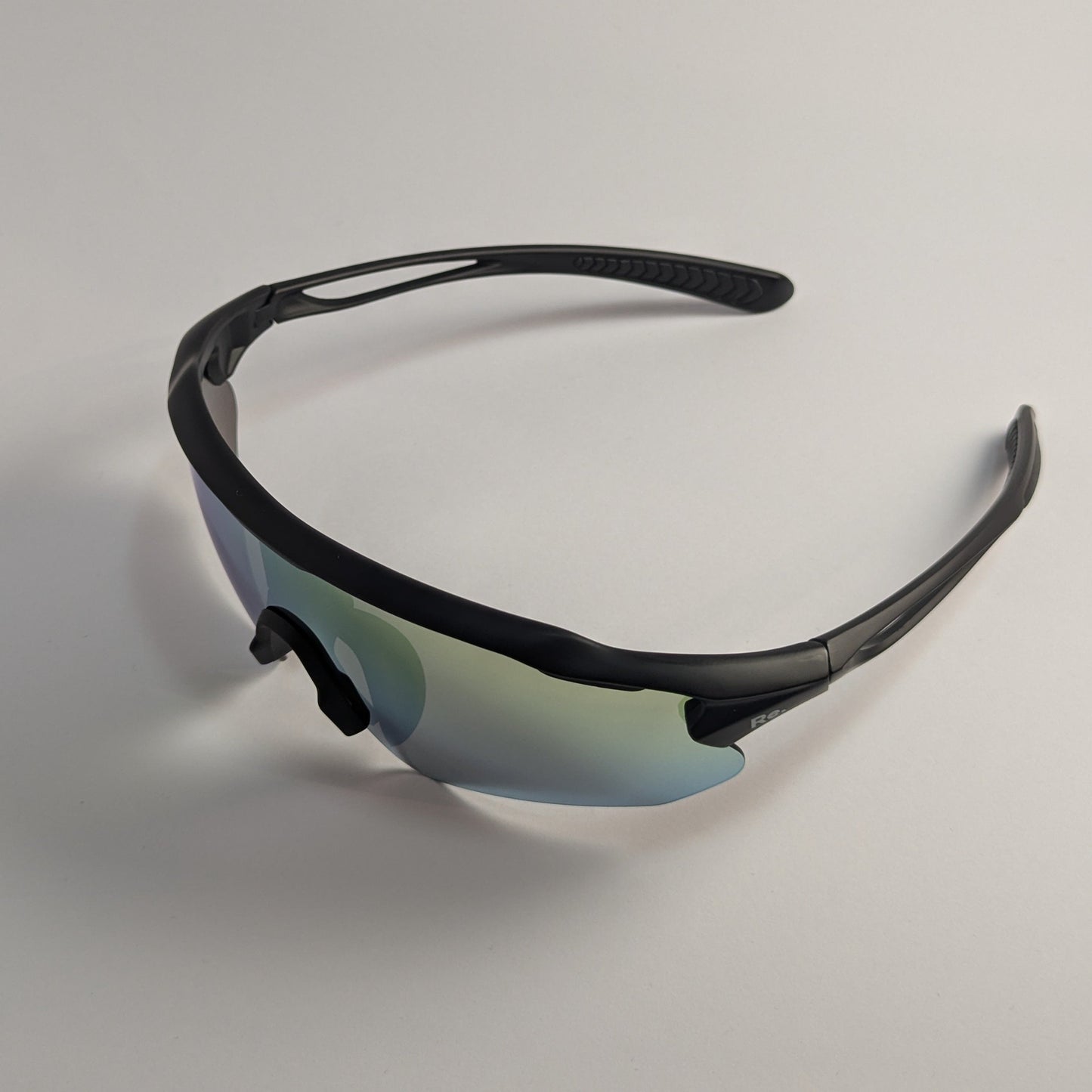 Re.glide: Protector Gold Running Sunglasses